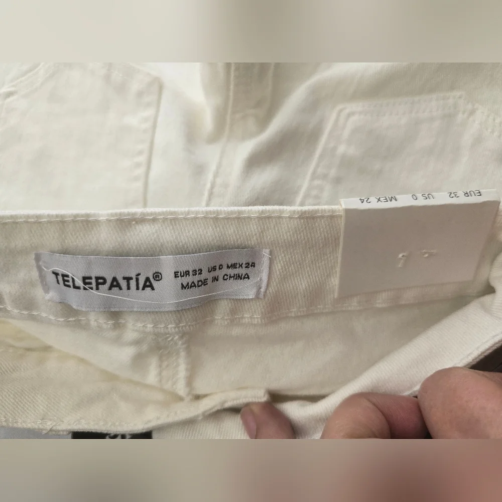 Telepatía White Wide-Leg Low Rise Size 0/24 Jeans Belt Included‎